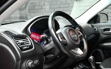 Jeep Compass II, 2019 год, 2 390 000 рублей, 17 фотография