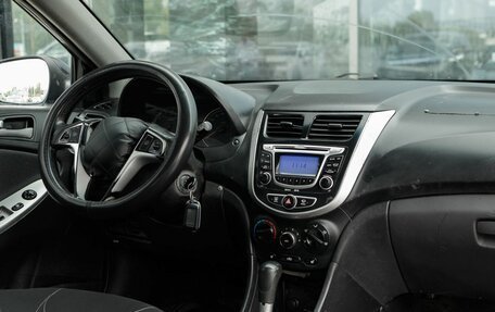 Hyundai Solaris II рестайлинг, 2012 год, 565 000 рублей, 10 фотография