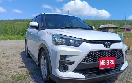 Toyota Raize I, 2019 год, 1 800 000 рублей, 2 фотография