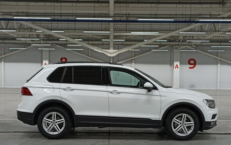 Volkswagen Tiguan II, 2019 год, 2 589 950 рублей, 5 фотография