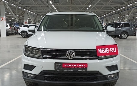 Volkswagen Tiguan II, 2019 год, 2 589 950 рублей, 2 фотография