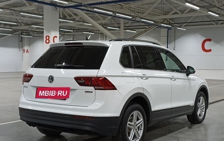 Volkswagen Tiguan II, 2019 год, 2 589 950 рублей, 6 фотография