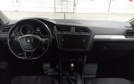 Volkswagen Tiguan II, 2019 год, 2 589 950 рублей, 17 фотография
