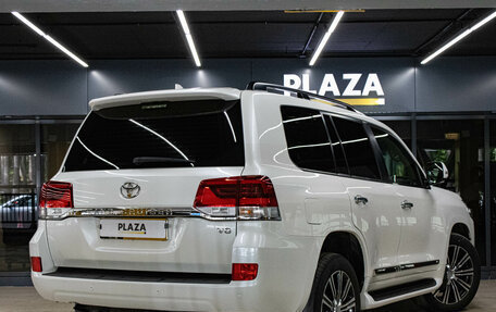 Toyota Land Cruiser 200, 2015 год, 4 199 000 рублей, 4 фотография