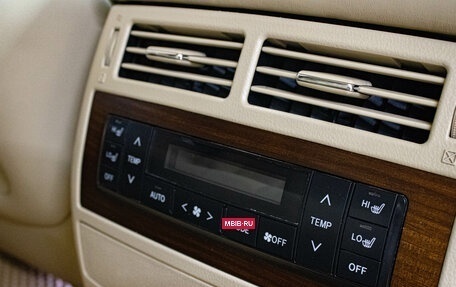 Toyota Land Cruiser 200, 2015 год, 4 199 000 рублей, 16 фотография
