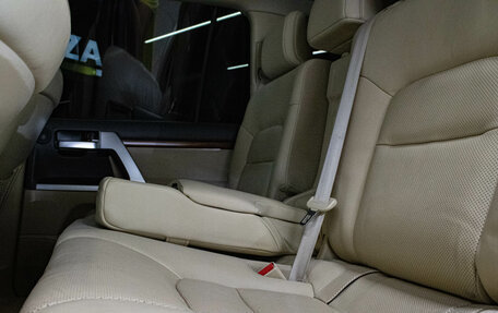 Toyota Land Cruiser 200, 2015 год, 4 199 000 рублей, 15 фотография