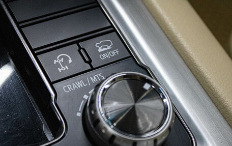 Toyota Land Cruiser 200, 2015 год, 4 199 000 рублей, 26 фотография