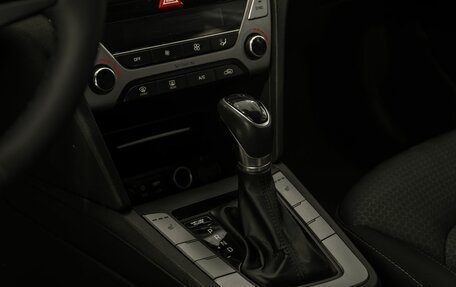 Hyundai Elantra VI рестайлинг, 2016 год, 1 155 000 рублей, 12 фотография