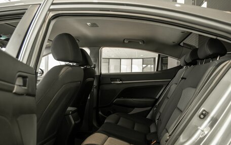 Hyundai Elantra VI рестайлинг, 2016 год, 1 155 000 рублей, 17 фотография