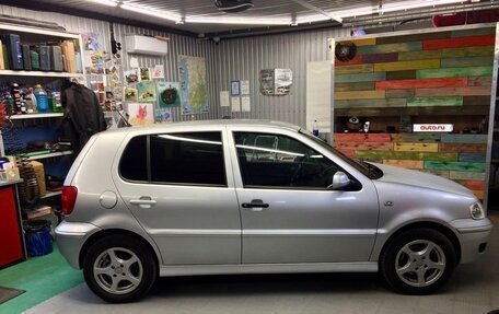 Volkswagen Polo IV рестайлинг, 2001 год, 376 000 рублей, 2 фотография