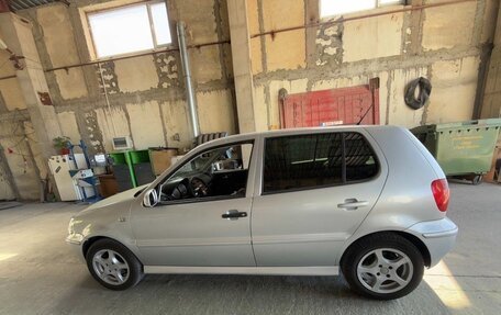 Volkswagen Polo IV рестайлинг, 2001 год, 376 000 рублей, 13 фотография