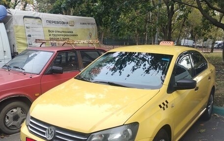 Volkswagen Polo VI (EU Market), 2018 год, 560 000 рублей, 3 фотография
