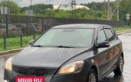 KIA cee'd I рестайлинг, 2010 год, 700 000 рублей, 2 фотография