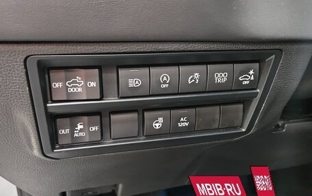 Toyota Tundra, 2022 год, 7 400 000 рублей, 13 фотография