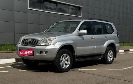 Toyota Land Cruiser Prado 120 рестайлинг, 2006 год, 2 100 000 рублей, 3 фотография