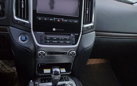 Toyota Land Cruiser 200, 2016 год, 7 200 000 рублей, 5 фотография