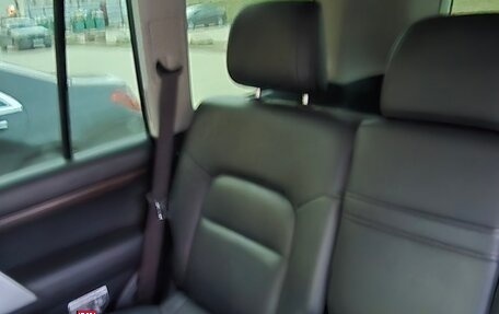 Toyota Land Cruiser 200, 2016 год, 7 200 000 рублей, 6 фотография
