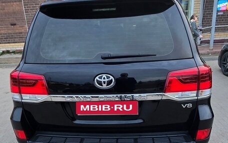 Toyota Land Cruiser 200, 2016 год, 7 200 000 рублей, 8 фотография