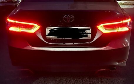 Toyota Camry, 2019 год, 2 990 000 рублей, 8 фотография