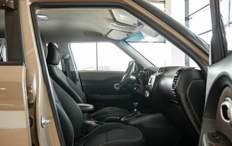 KIA Soul II рестайлинг, 2014 год, 1 095 000 рублей, 18 фотография