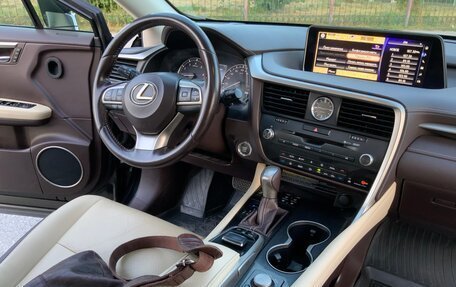 Lexus RX IV рестайлинг, 2018 год, 4 200 000 рублей, 11 фотография
