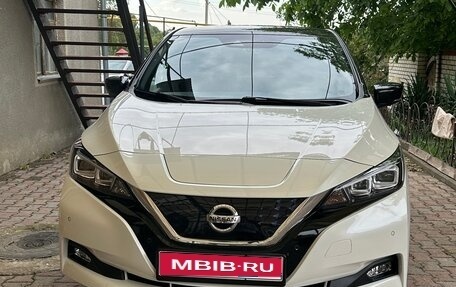 Nissan Leaf II, 2021 год, 3 200 000 рублей, 1 фотография