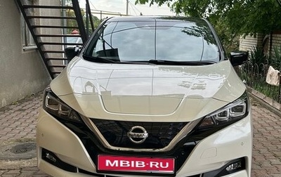 Nissan Leaf II, 2021 год, 3 200 000 рублей, 1 фотография