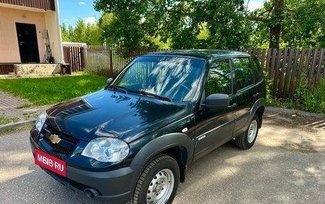 Chevrolet Niva I рестайлинг, 2016 год, 735 000 рублей, 1 фотография