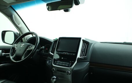 Toyota Land Cruiser 200, 2015 год, 5 408 000 рублей, 3 фотография