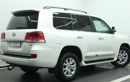 Toyota Land Cruiser 200, 2015 год, 5 408 000 рублей, 2 фотография