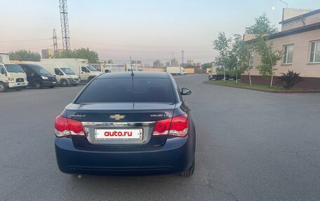 Chevrolet Cruze II, 2011 год, 650 000 рублей, 3 фотография