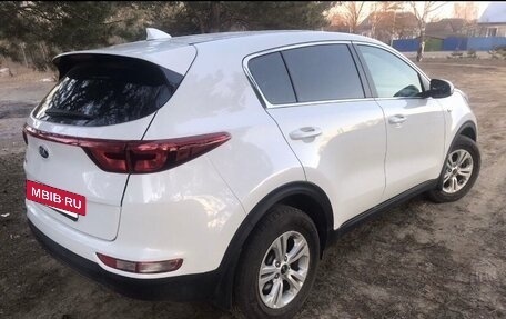 KIA Sportage IV рестайлинг, 2018 год, 1 650 000 рублей, 3 фотография