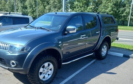 Mitsubishi L200 IV рестайлинг, 2014 год, 1 900 000 рублей, 2 фотография