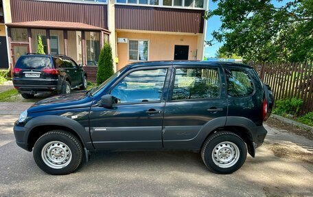 Chevrolet Niva I рестайлинг, 2016 год, 735 000 рублей, 2 фотография