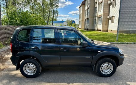 Chevrolet Niva I рестайлинг, 2016 год, 735 000 рублей, 6 фотография