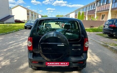 Chevrolet Niva I рестайлинг, 2016 год, 735 000 рублей, 4 фотография