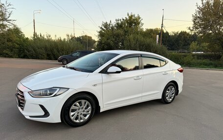 Hyundai Elantra VI рестайлинг, 2016 год, 1 680 000 рублей, 5 фотография