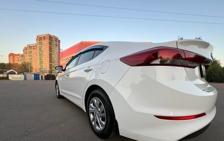 Hyundai Elantra VI рестайлинг, 2016 год, 1 680 000 рублей, 13 фотография