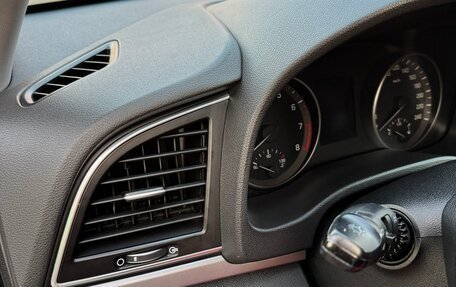 Hyundai Elantra VI рестайлинг, 2016 год, 1 680 000 рублей, 17 фотография