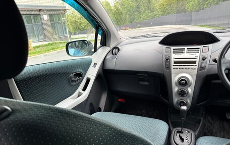 Toyota Vitz, 2005 год, 695 000 рублей, 21 фотография