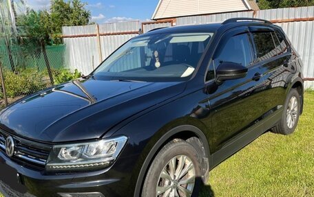 Volkswagen Tiguan II, 2019 год, 2 800 000 рублей, 2 фотография
