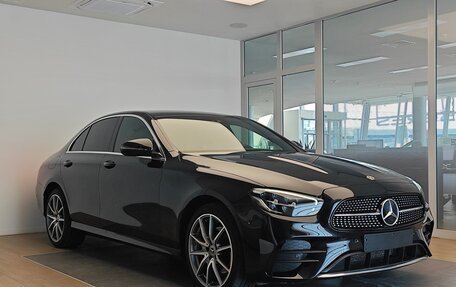 Mercedes-Benz E-Класс, 2022 год, 5 490 000 рублей, 4 фотография