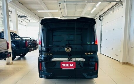 Honda Stepwgn IV, 2016 год, 2 299 000 рублей, 4 фотография