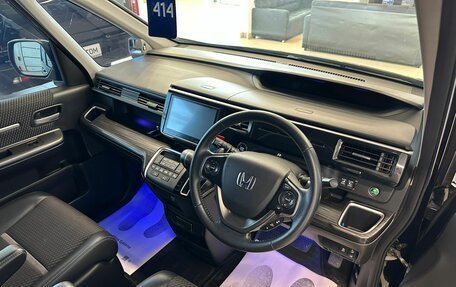 Honda Stepwgn IV, 2016 год, 2 299 000 рублей, 10 фотография