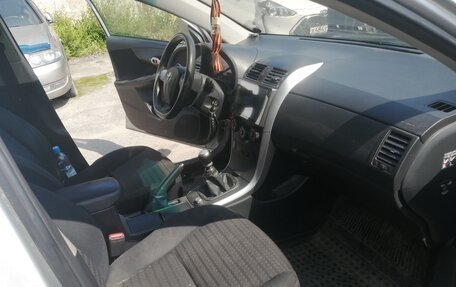 Toyota Corolla, 2010 год, 800 000 рублей, 8 фотография