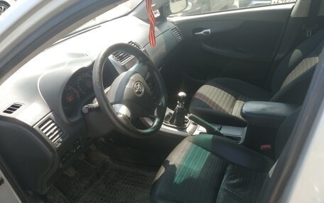 Toyota Corolla, 2010 год, 800 000 рублей, 11 фотография