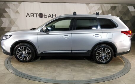 Mitsubishi Outlander III рестайлинг 3, 2018 год, 1 999 000 рублей, 7 фотография