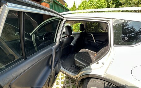 Toyota RAV4, 2016 год, 2 650 000 рублей, 10 фотография