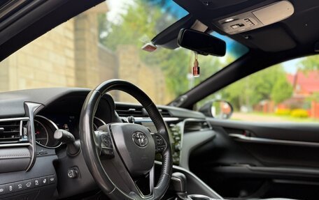 Toyota Camry, 2021 год, 3 300 000 рублей, 12 фотография