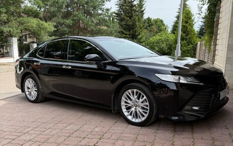 Toyota Camry, 2021 год, 3 300 000 рублей, 3 фотография